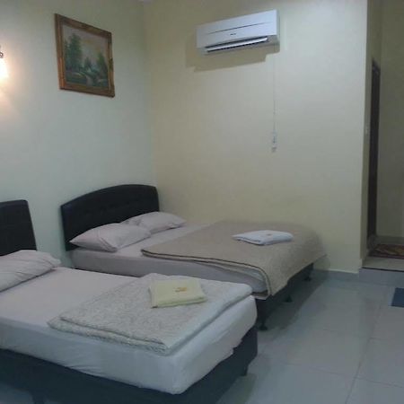 Casavilla Travellers Lodge Taiping Exteriör bild