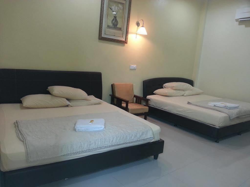 Casavilla Travellers Lodge Taiping Exteriör bild