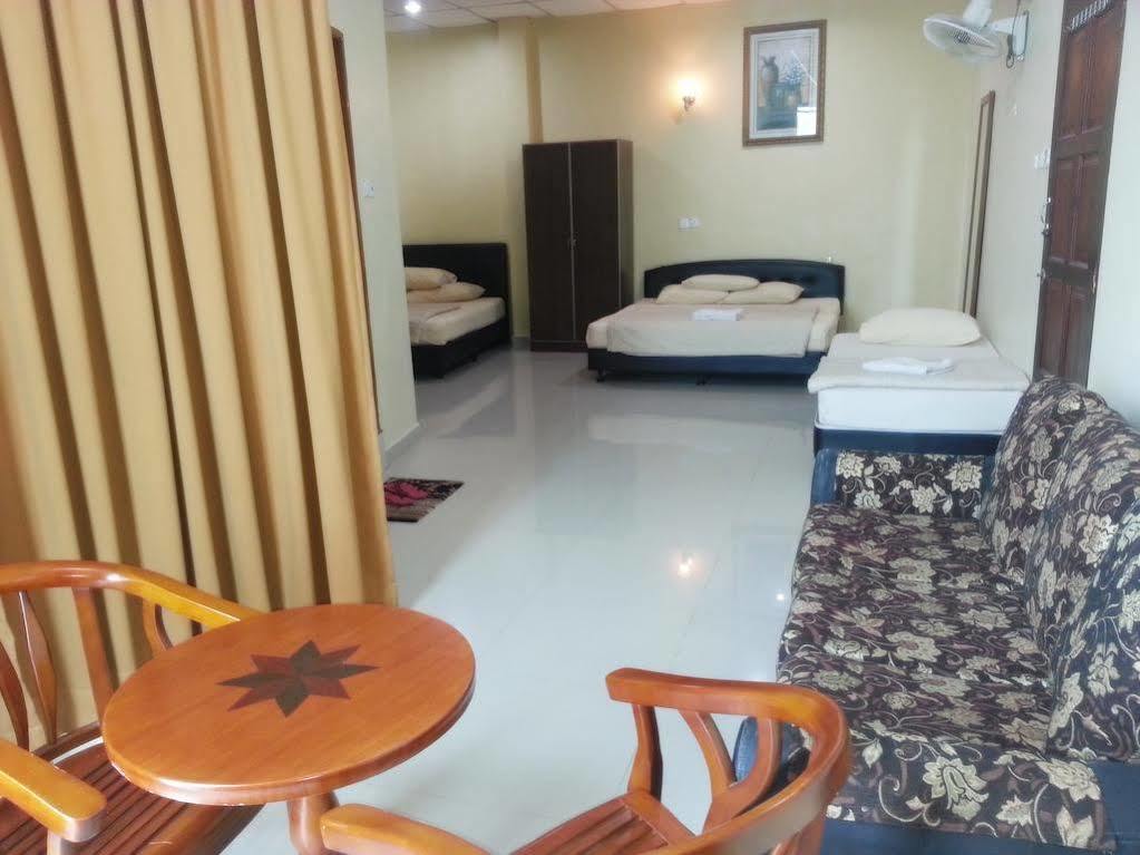 Casavilla Travellers Lodge Taiping Exteriör bild